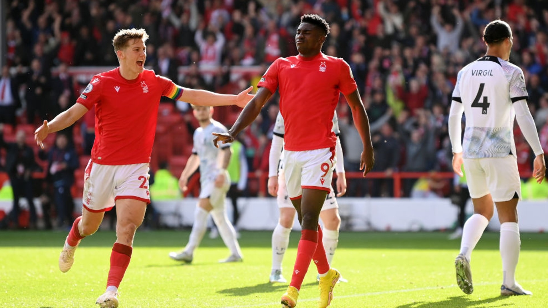 重庆队逼近 重庆队逼近